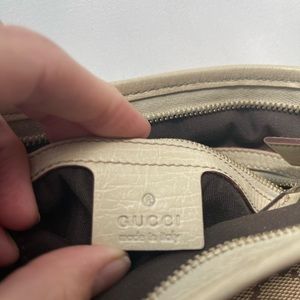 Gucci web crossbody vintage.